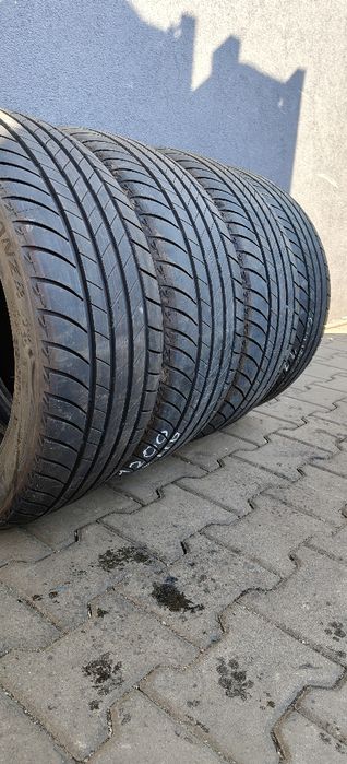 215/45/17  Bridgestone demo
