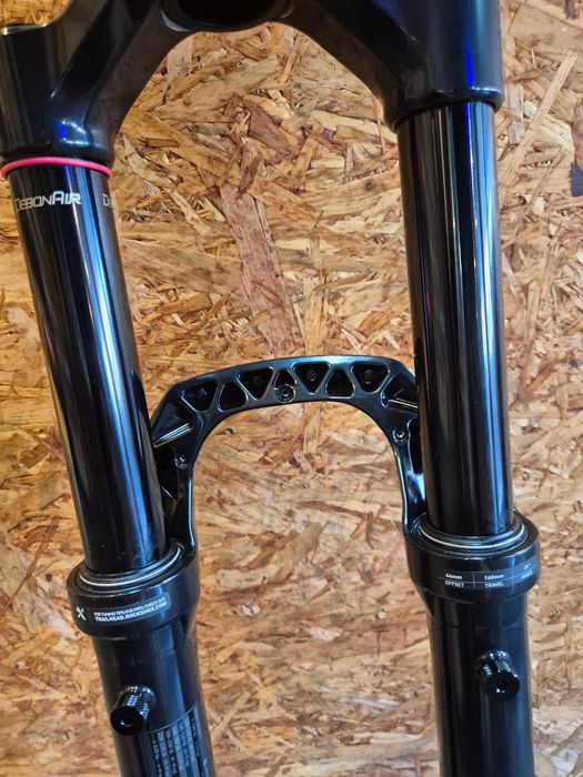Suspensão enduro e-bike ROCK SHOX Lyrik 29'' 160mm (nova)