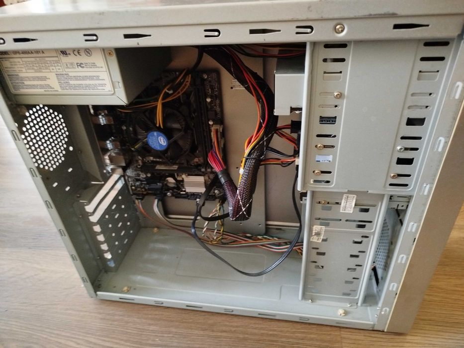 Материнська плата Asus Prime B250