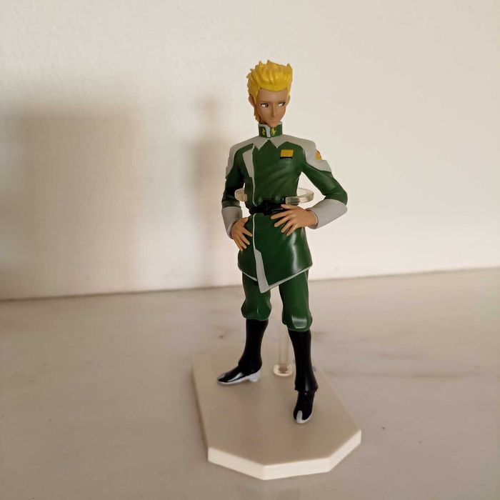 Gundam Destiny – Dearka Elsman Action Figure