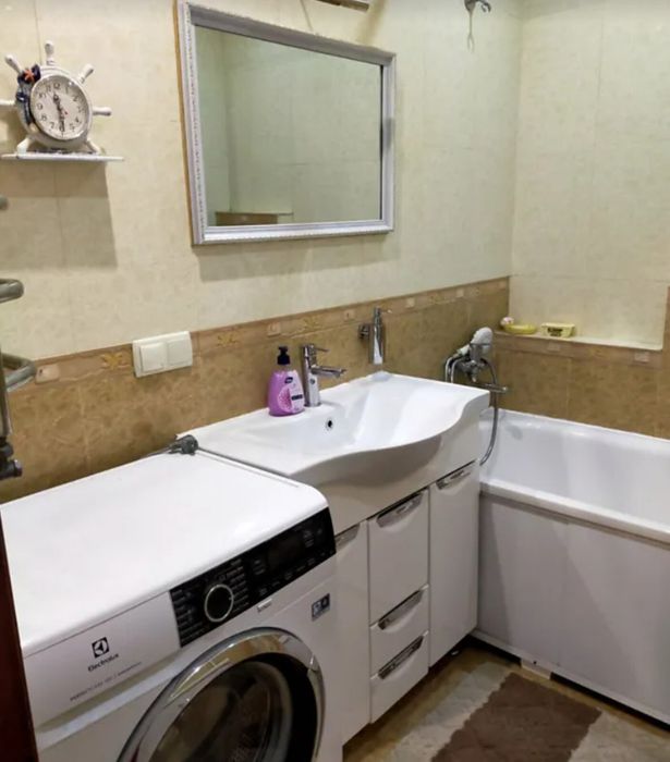 Продаж 3к квартири 82 кв. м на вул. Академіка Сергія Корольова