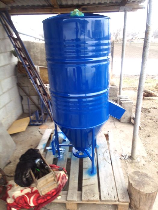 Продам кормозмішувачі змішувачі сухих кормів