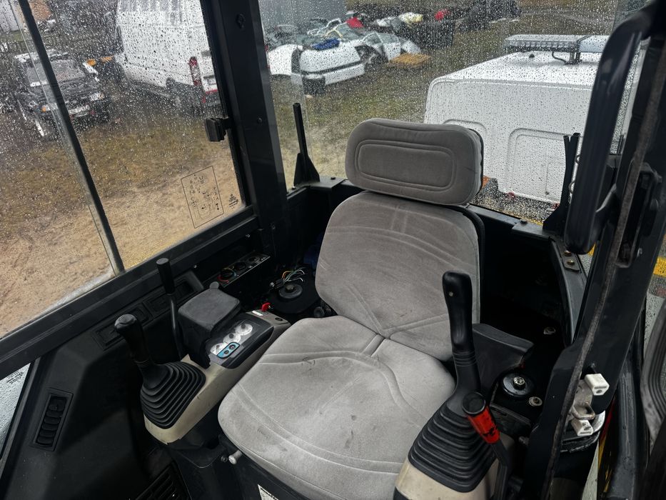 Minikoparka komatsu pc35mr  3.9t  2005r