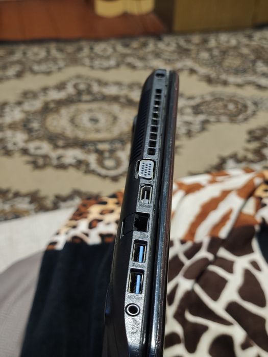 Ігровий ноутбук Asus Fx9830p rx560 4gb 16gb ddr4 2xSSD