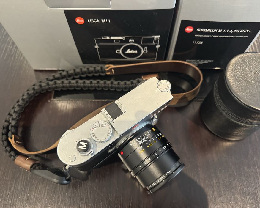 Leica M11 + Summilux 50mm f1.4 (novo)