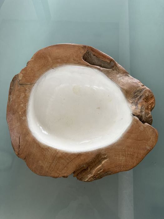 Peca decorativa em madeira de centro de pesa