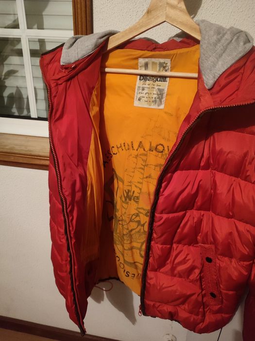 Anorak de penas com capuz