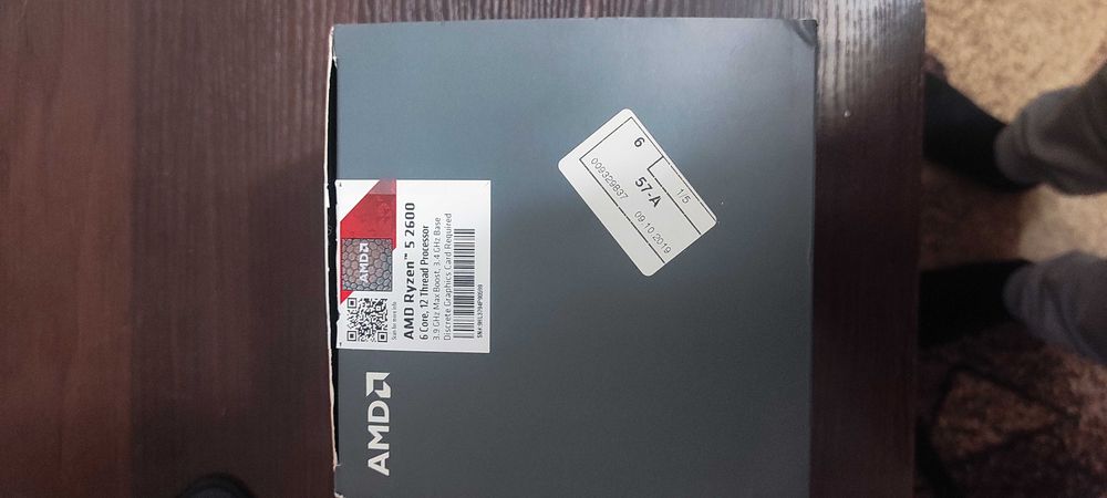 Продам процесор Ryzen 5 2600 стандартний кулер в комплекті.