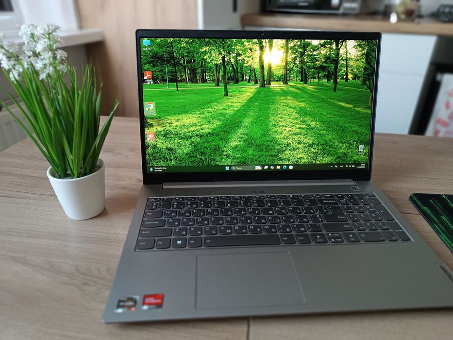 Ноутбук Lenovo ThinkPad 15 G3 ACL 15.6" IPS / AMD Ryzen 5 5500U / RAM 16 ГБ / SSD 512 ГБ