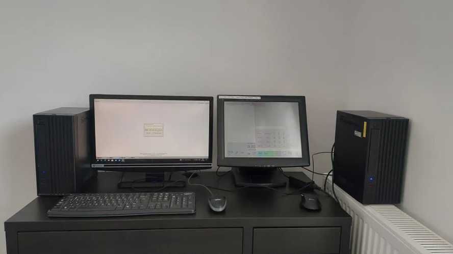 Zestaw sprzedażowo-magazynowy komputer x2 terminal POS dotykowy ekran