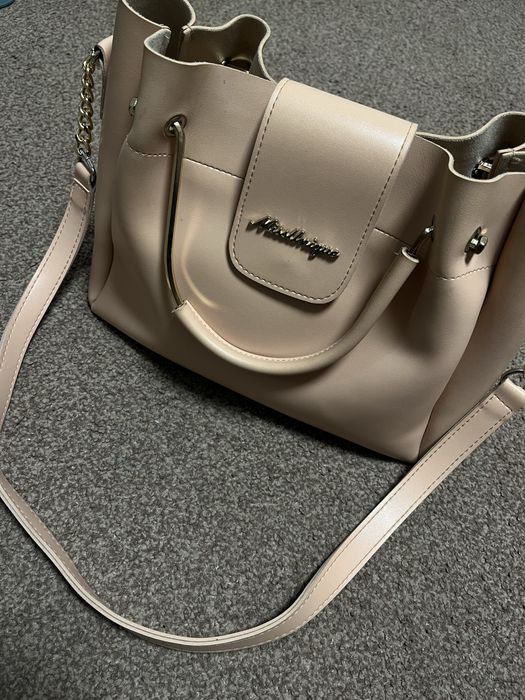 Продам жіночу сумку