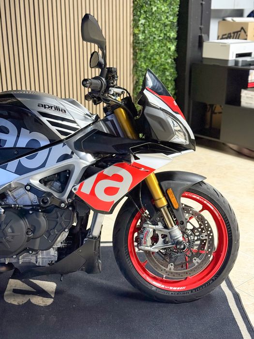Aprilia Tuono 1100 V4 Factory
