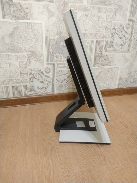 Монітори 17", 19"