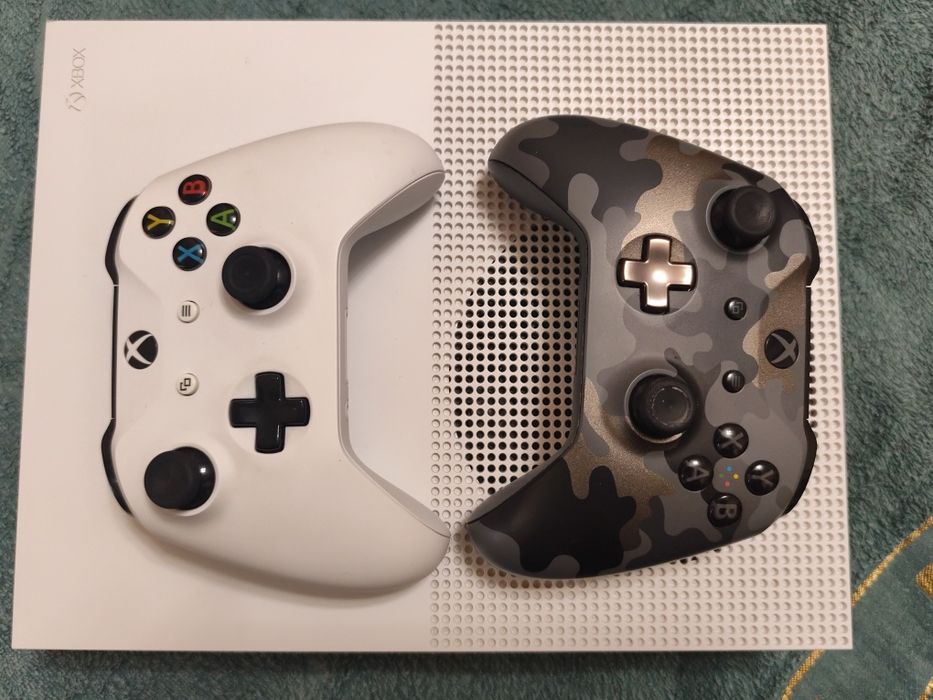 Продам Xbox One S