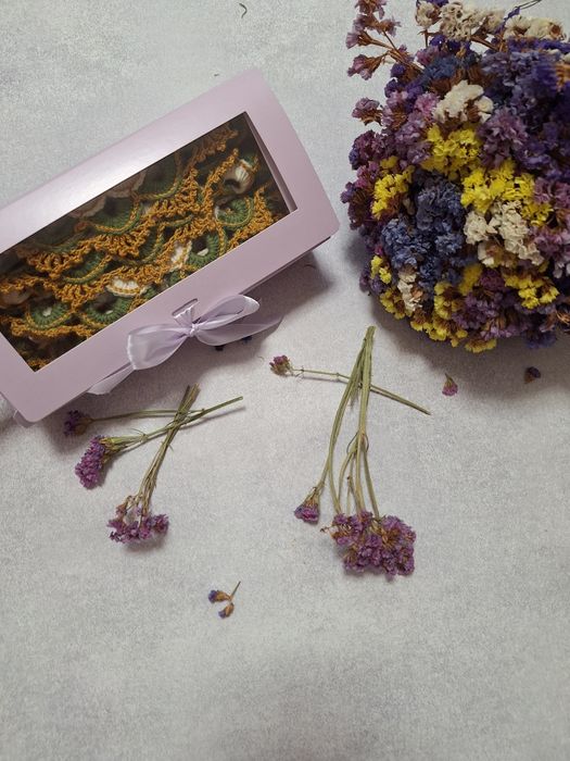 В’язані підтарільники ручної роботи. Серветки для сервірування столу.