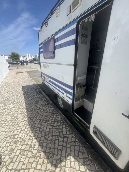 Autocaravana ford