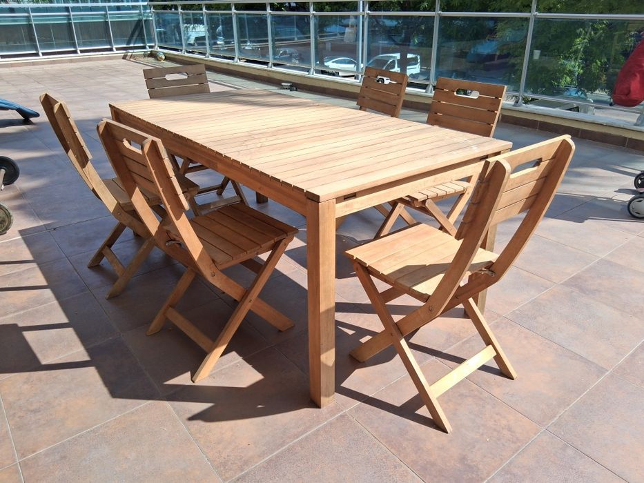 Mesa extendivel e cadeiras