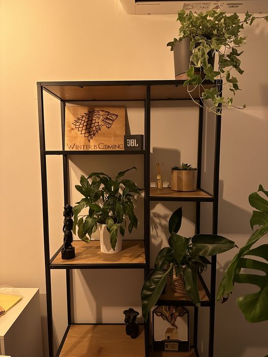 Regał czarny Jysk 7 półek 180 cm