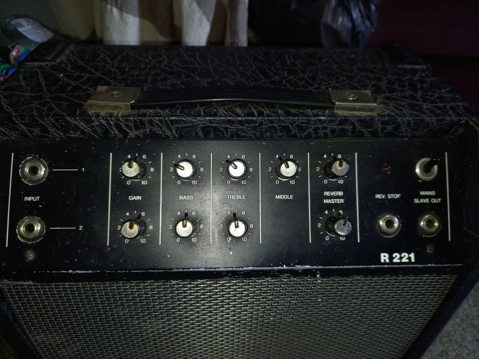 Wzmacniacz gitarowy Vermona regent 221