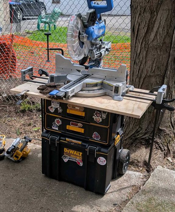 Тримач кріплення для встановлення стільниці на систему ящиків DeWalt Toughsystem 2.0
