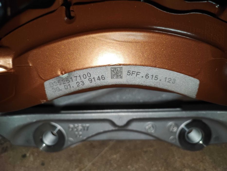 Pinças Cupra 374mm Akebono