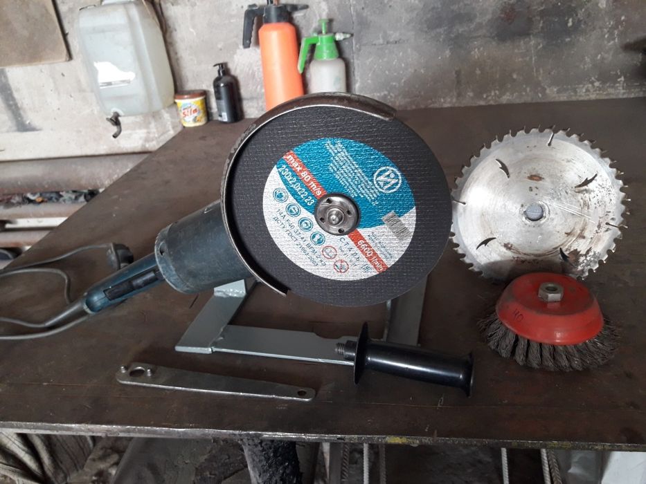 Шлифмашина Bosch