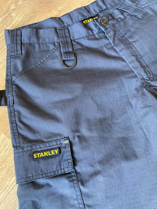 Stanley 32 Шорти робочі нові