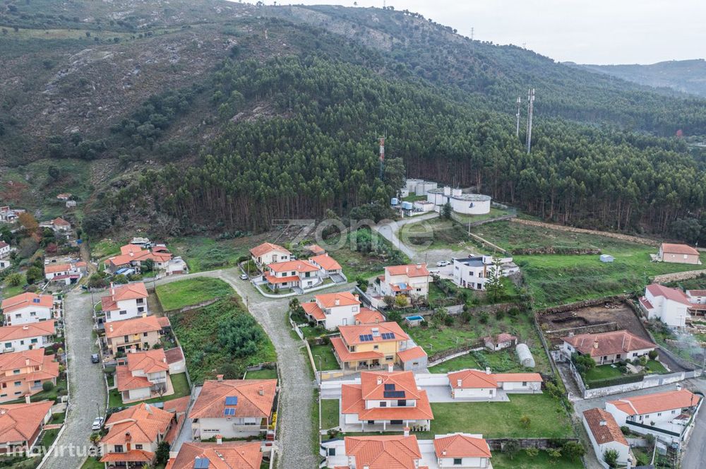 Terreno para construção de moradia individual - Barroselas