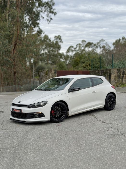 VOLKSWAGEN SCIROCCO 2.0TDI R-Line 140CV
