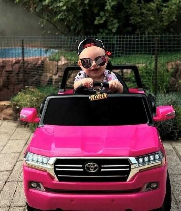 Дитячий електромобіль Тойота Крузак пульт музика світло детский EVA