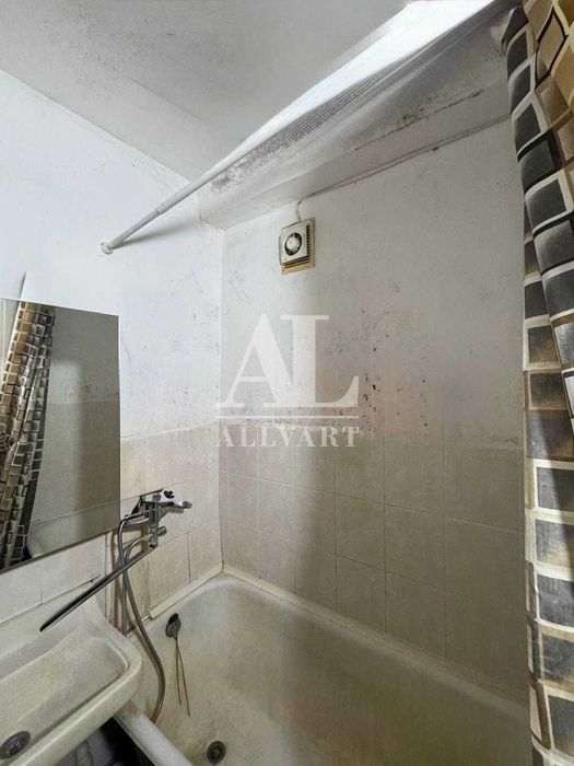 Продаж 2 кімн квартири, проспект Леся Курбаса 15, Борщагівка, Святошинський, швидкісний трамвай Апрель