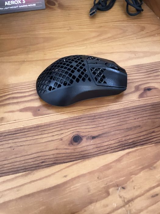 Rato Steelseries Aerox 3