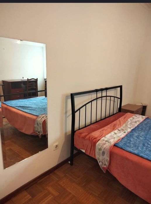 2 quartos junto polo principal da universidade