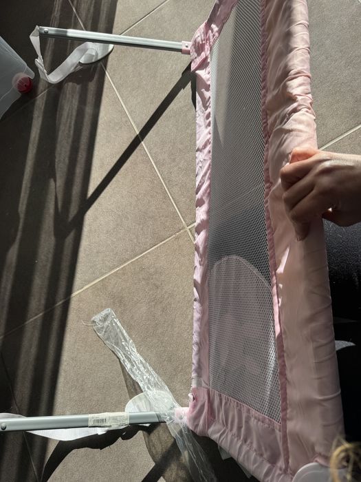 Barreira de seguranca para cama
