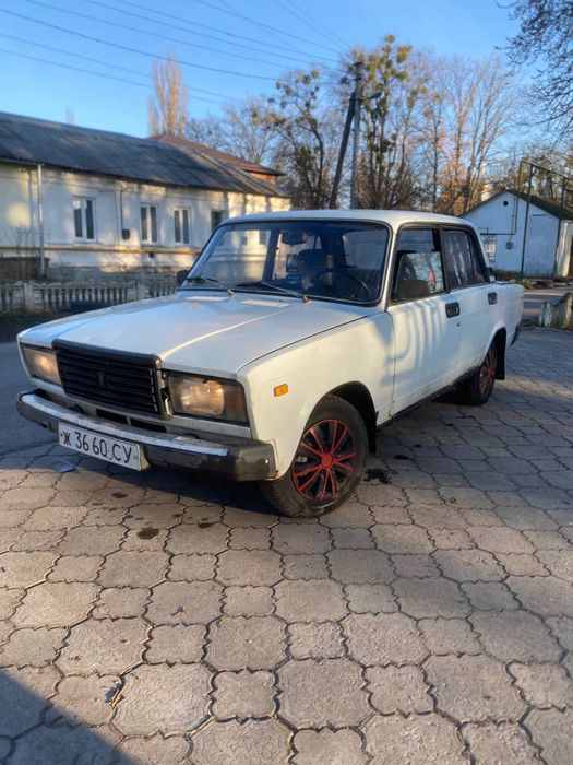 Продам авто ваз 2107