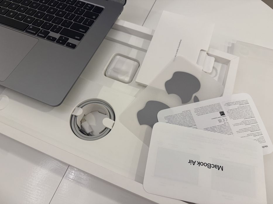 Apple MacBook Air 15" 16GB/1TB M2 Space Gray