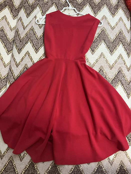 Червона Сукня розмір XS