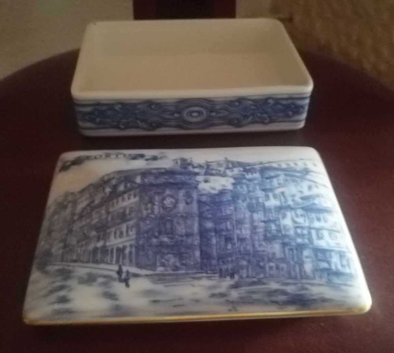 Caixa porcelana Vista Alegre baralho de cartas "AZ Ribeira Porto"