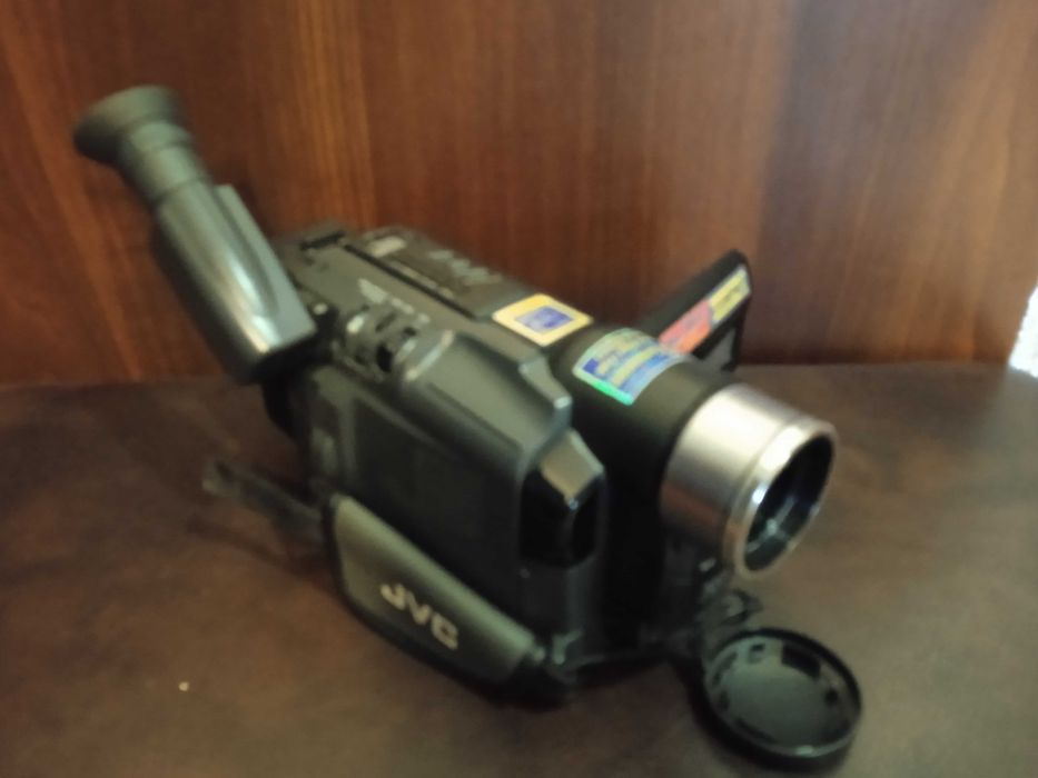 Відеокамера JVC GR-SXM180A