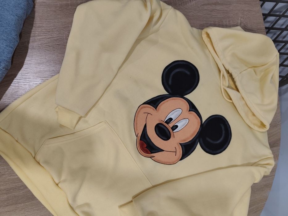 Conjunto sweatshirt e calças em pintura