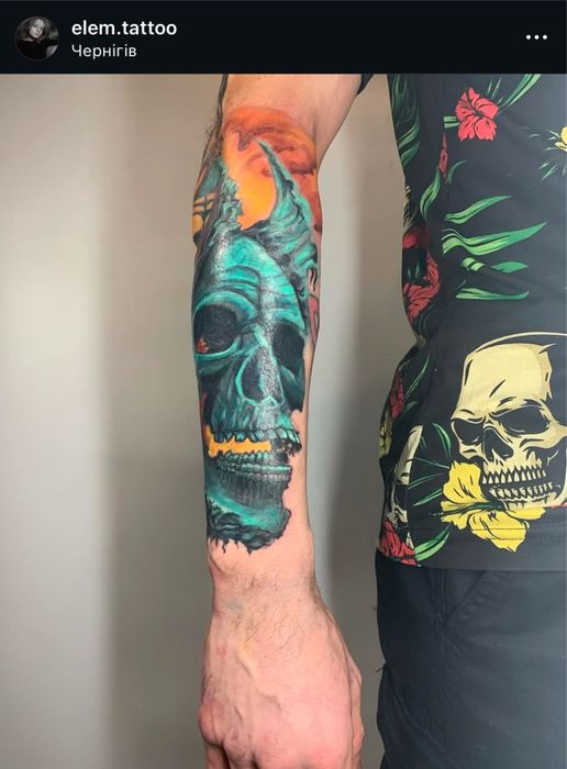 Тату майстер з досвідом роботи в різниз техніках