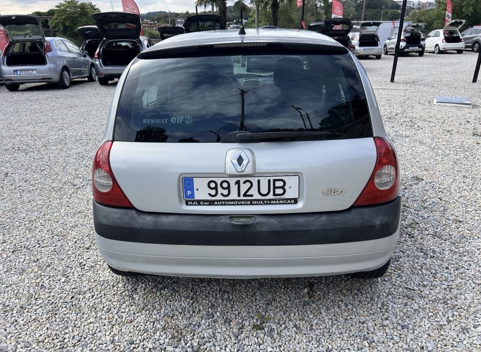 Renault Clio 1.2 16V vendo ou troco por Mota.