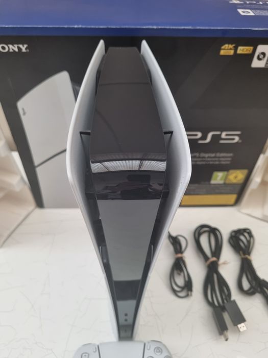 Ps5 slim Digital 1Tb  + comando oficial +  cabos + Caixa
