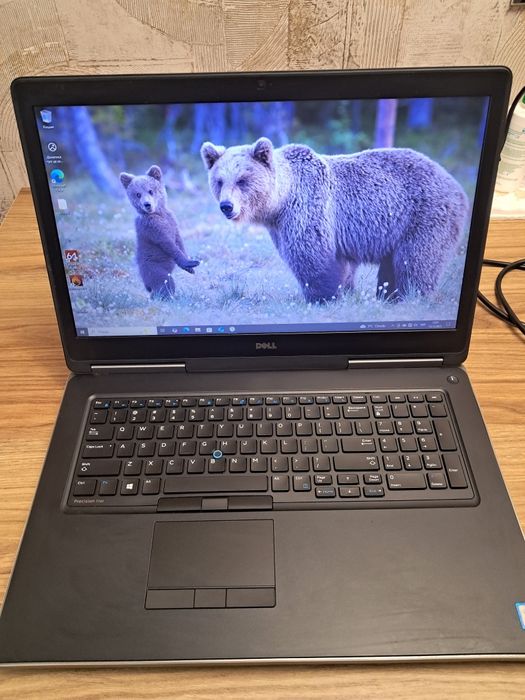 Dell Precision 7720, i7-7820hq, Quadro P5000, 32/500Gb, 17.3"