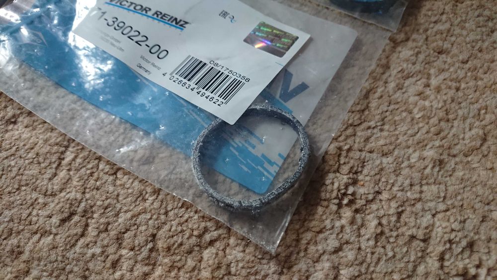 Uszczelka kolektora dolotowego VICTOR REINZ 71/39022/00 4 sztuki