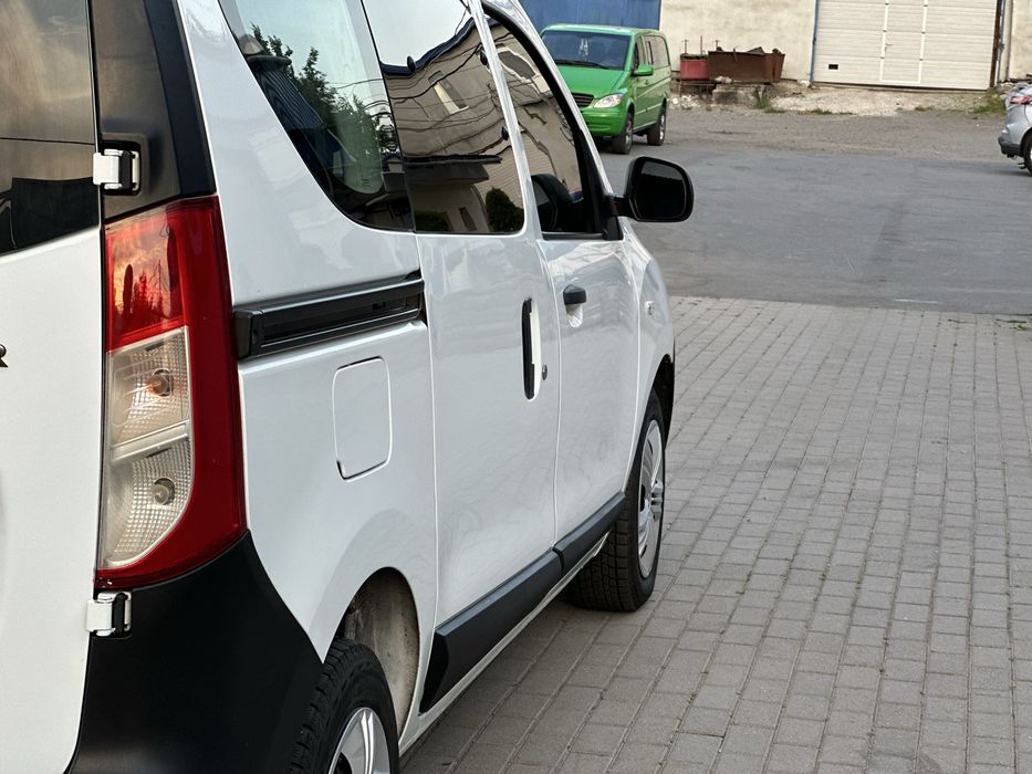 Renault Dokker 2017, 1.5 dCi дизель, 90 к.с., механіка, пасажирська версія.