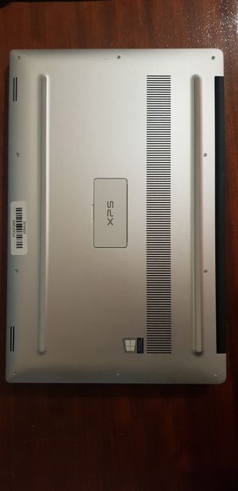 Dell XPS 15 7590 OLED 4K touch 16Gb Ram