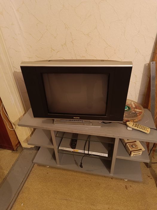 Продам телевизор и видеомагнитофон