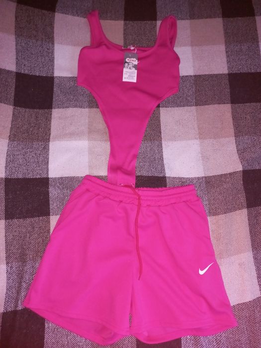 Новий літній  костюм в рубчик