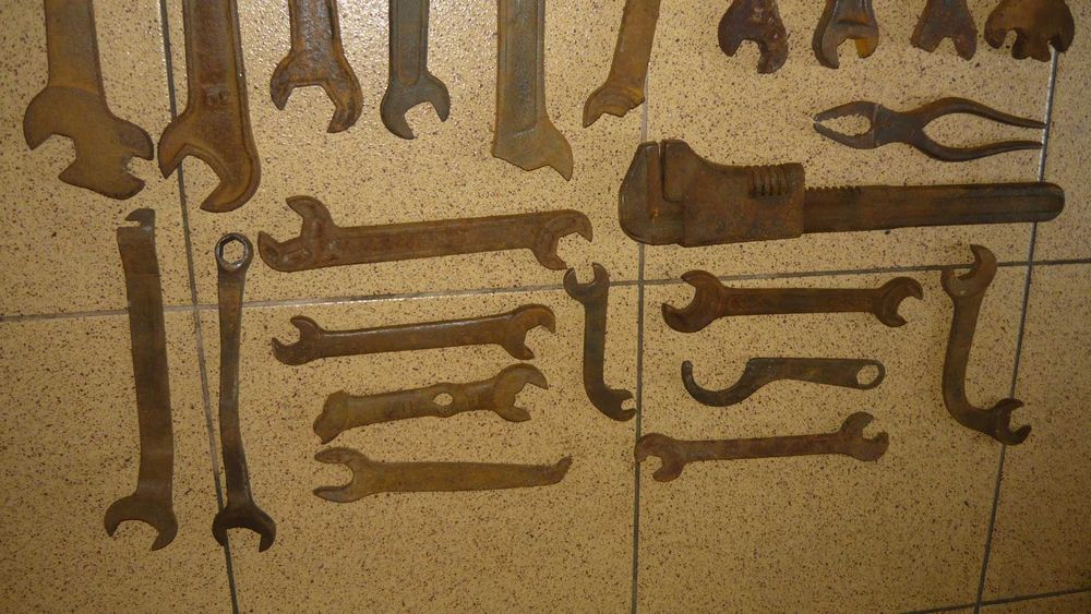 Klucze stare płaskie zestaw kluczy